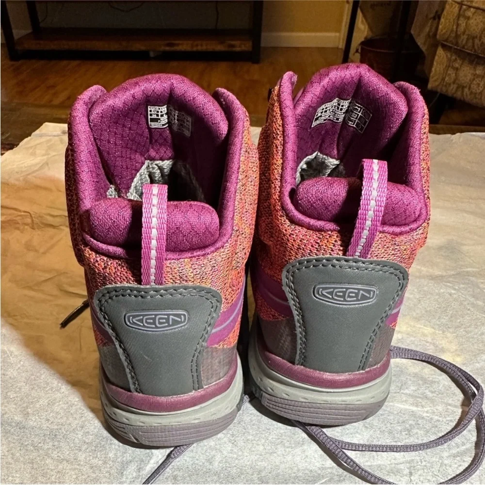 Keen sneakers size 6‎ waterproof